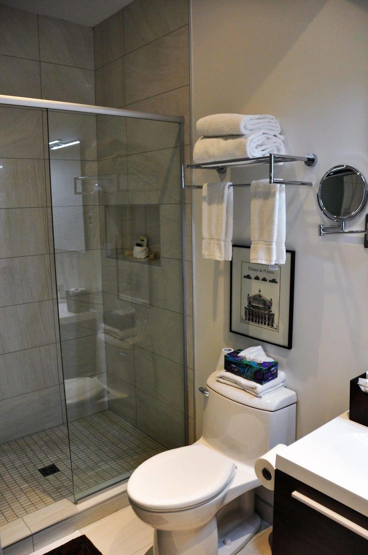 1595 Saint-denis 3*
