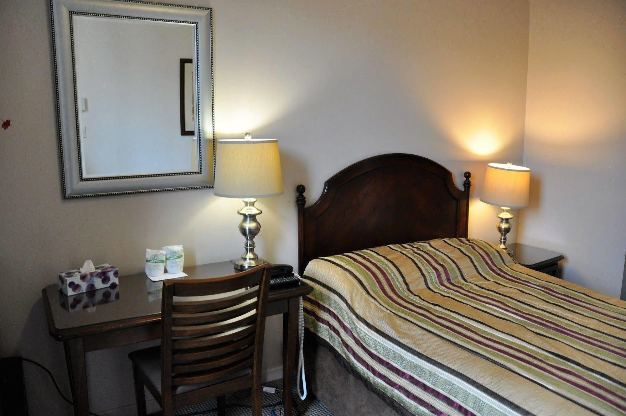 Hotel Bon Accueil 2*