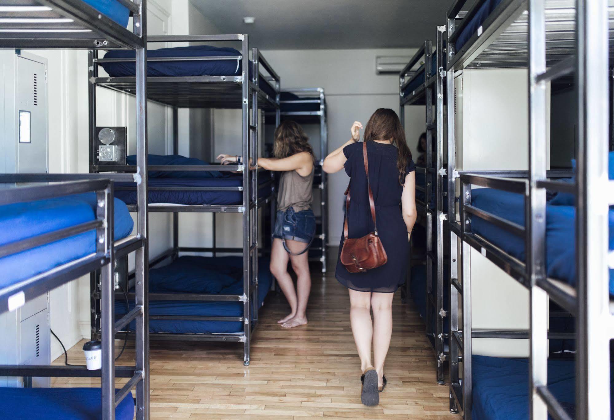 Hostel Bishop Downtown Montreal