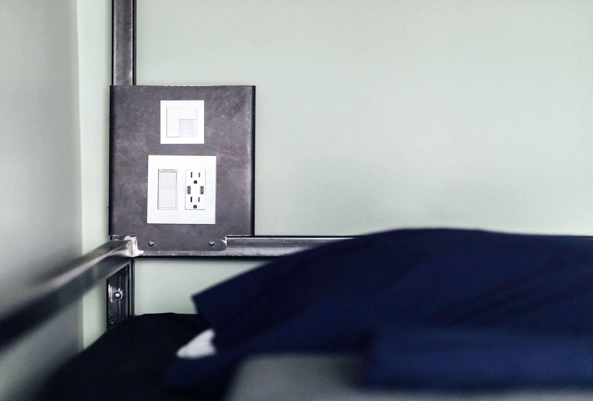 Hostel Bishop Downtown *