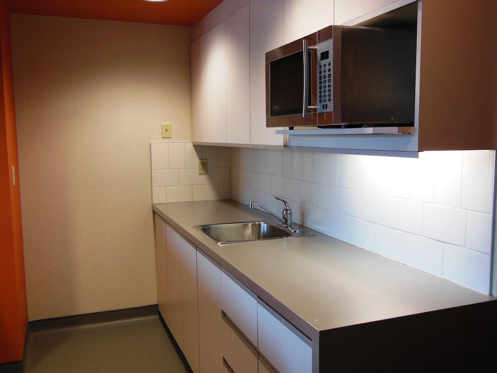 Four Points By Sheraton Montreal Centre-Ville 3* Montreal