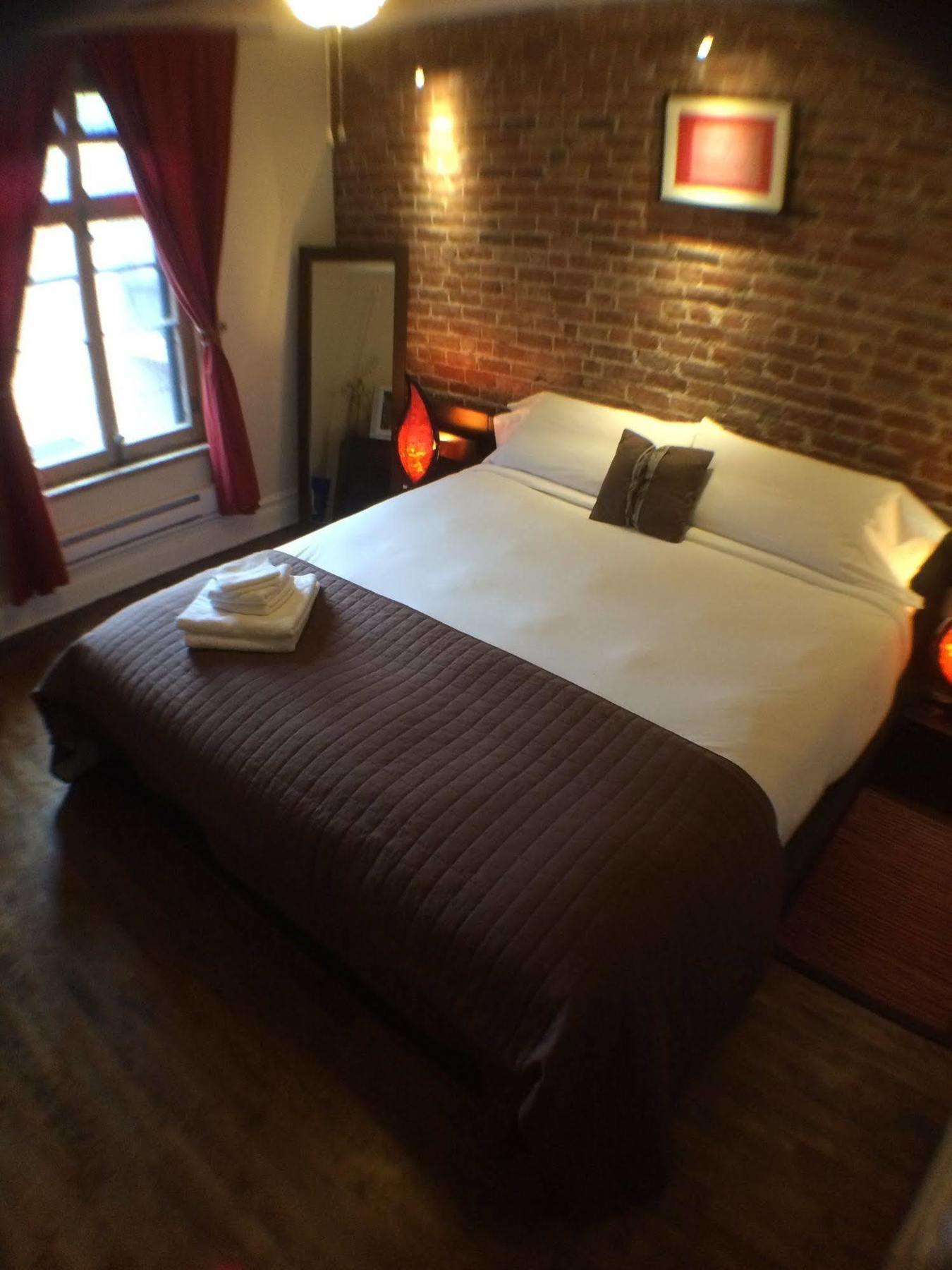 Atmosphere Bed & Breakfast Montreal