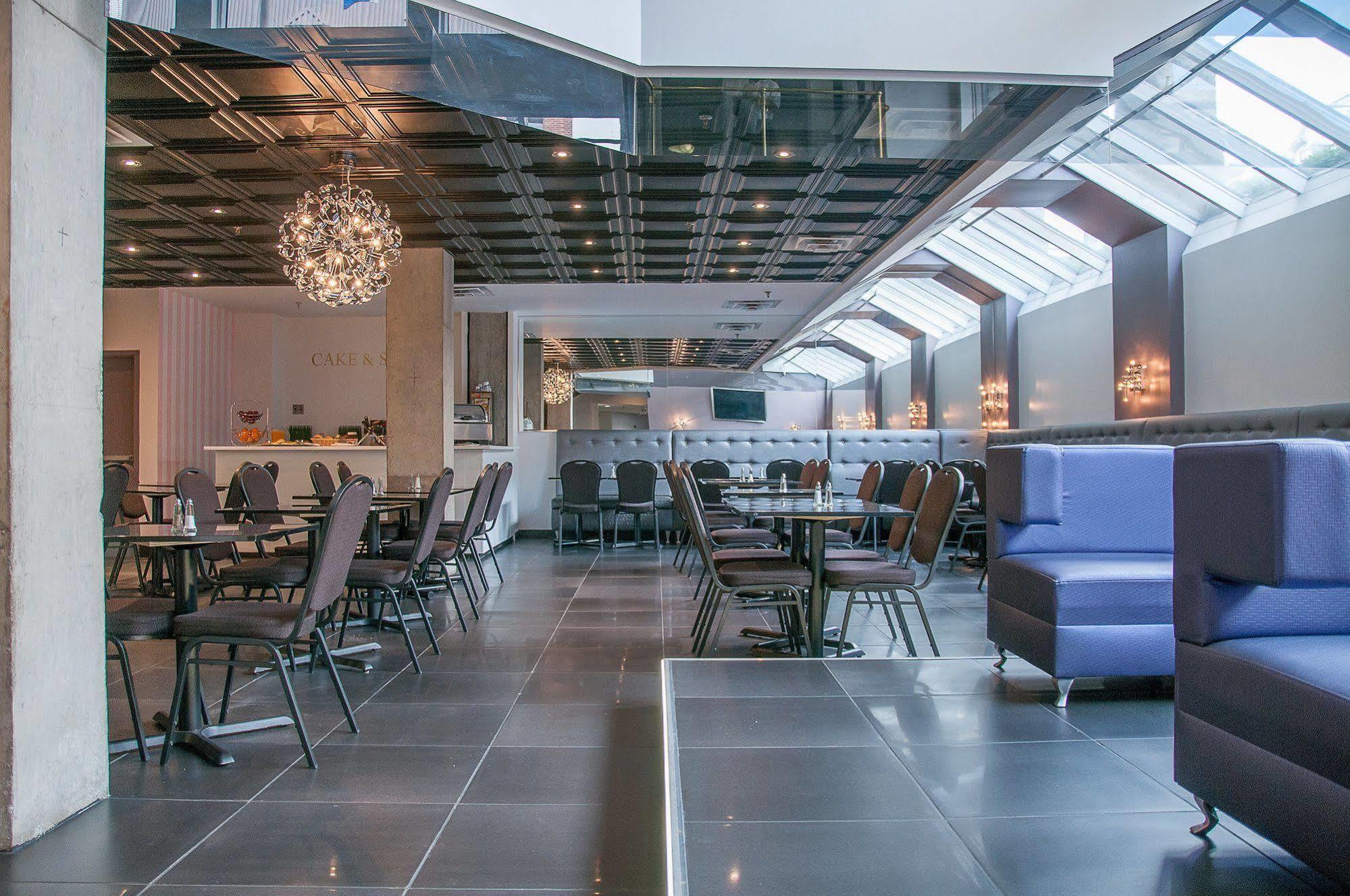 Empire 4* Montreal