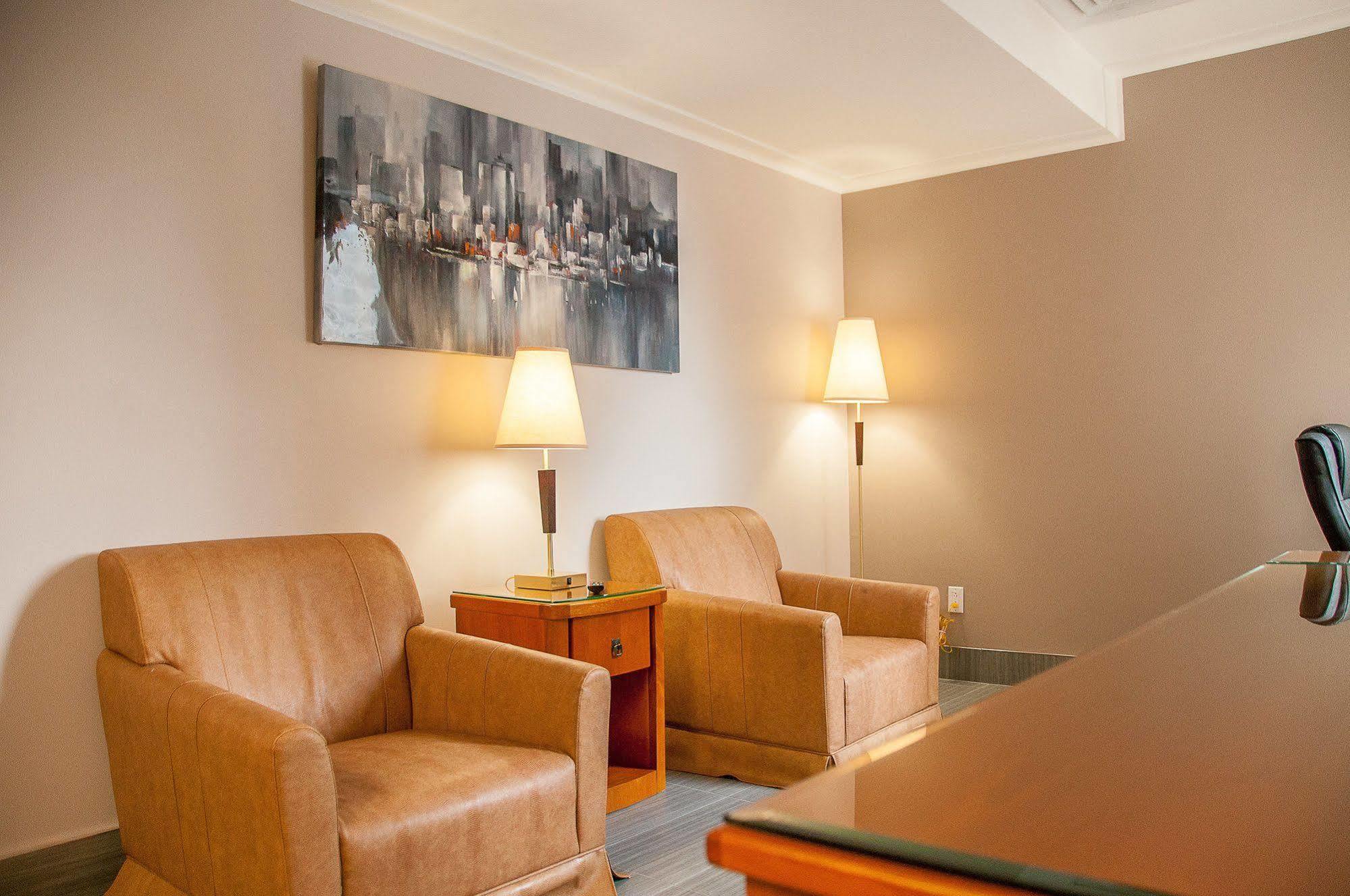 Empire Hotel Montreal