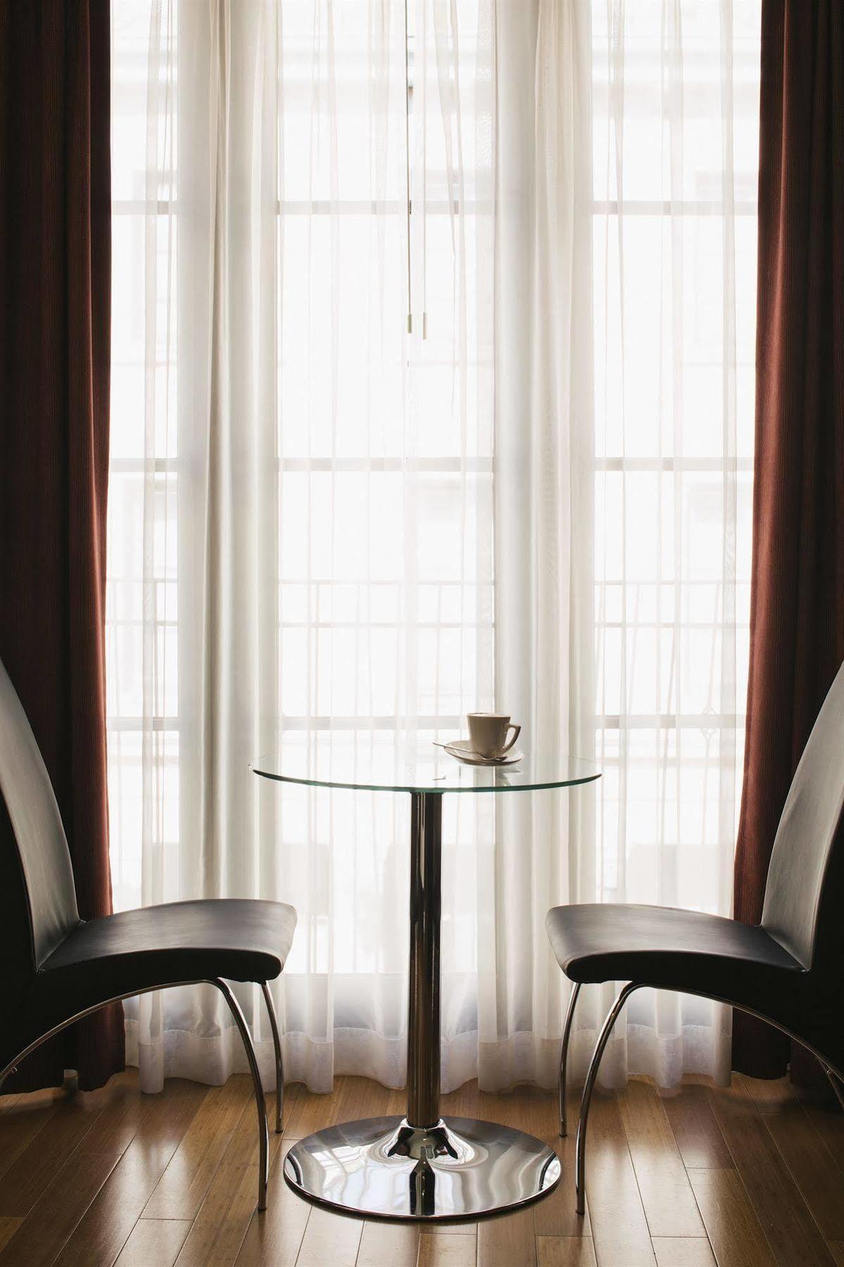 Hotel Le Petit Vieux-montreal - Saint-paul By Gray Collection Montreal