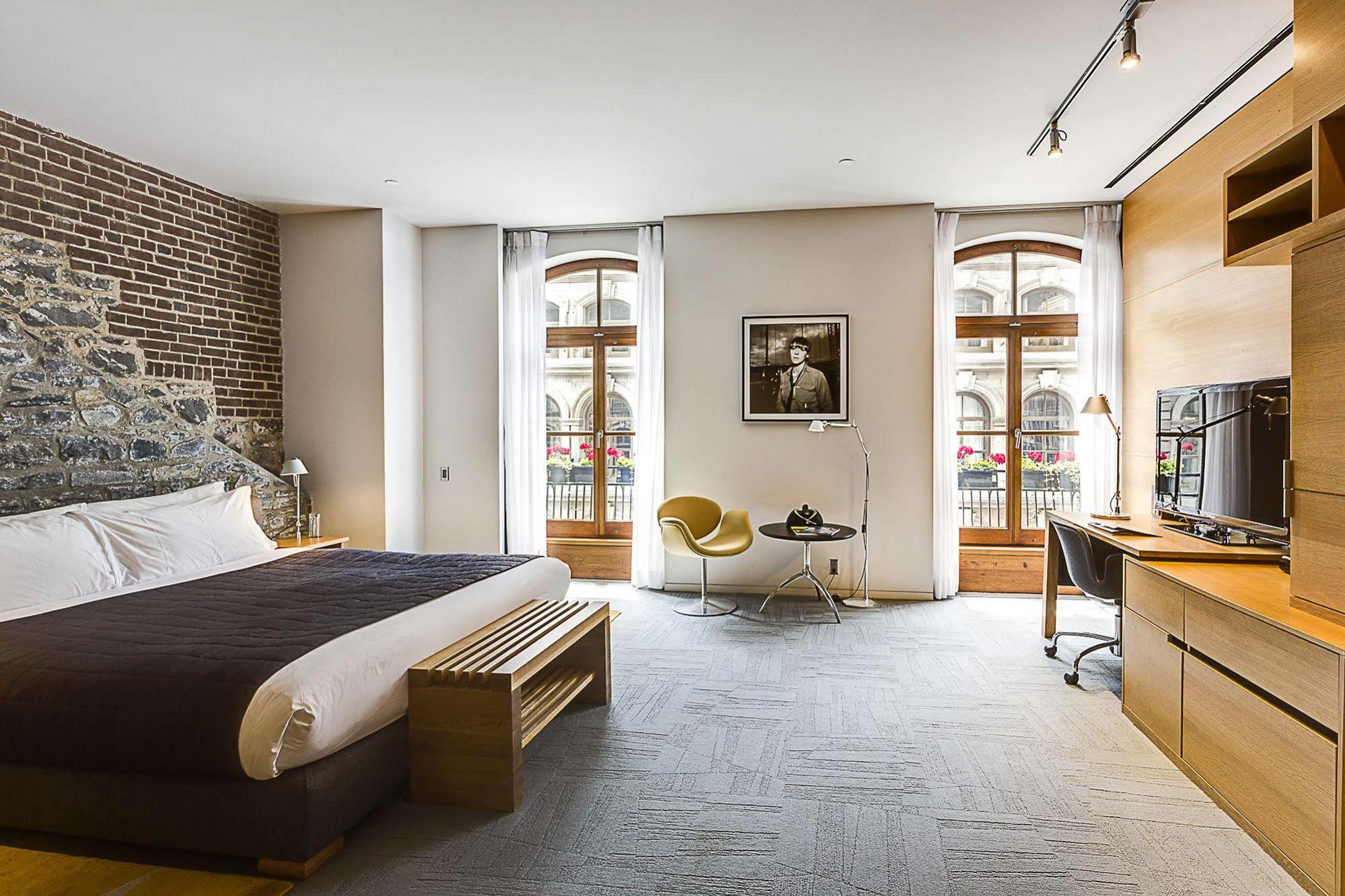 Gault Hotel