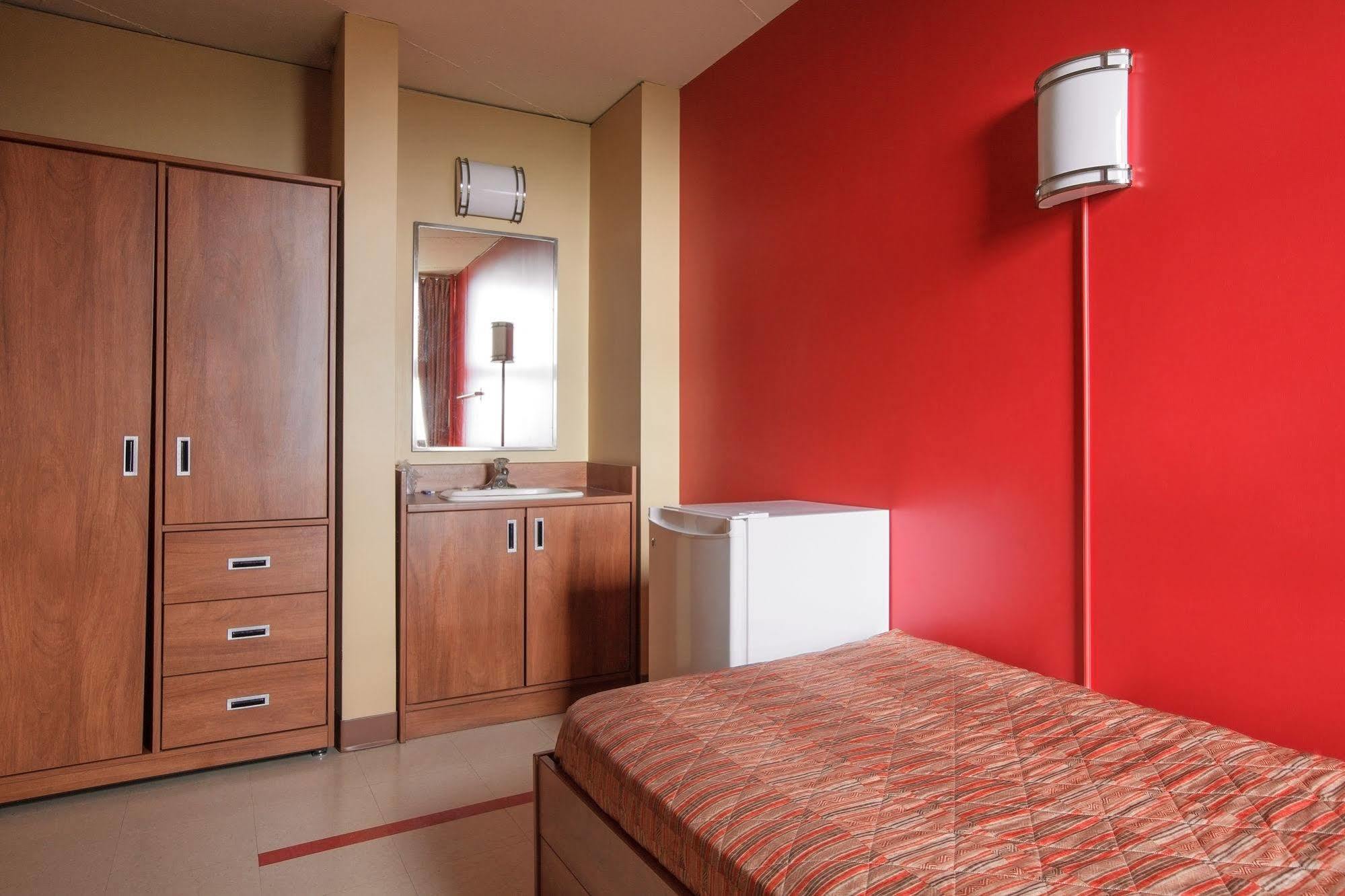 Hotel Zum D'ete - Universite De