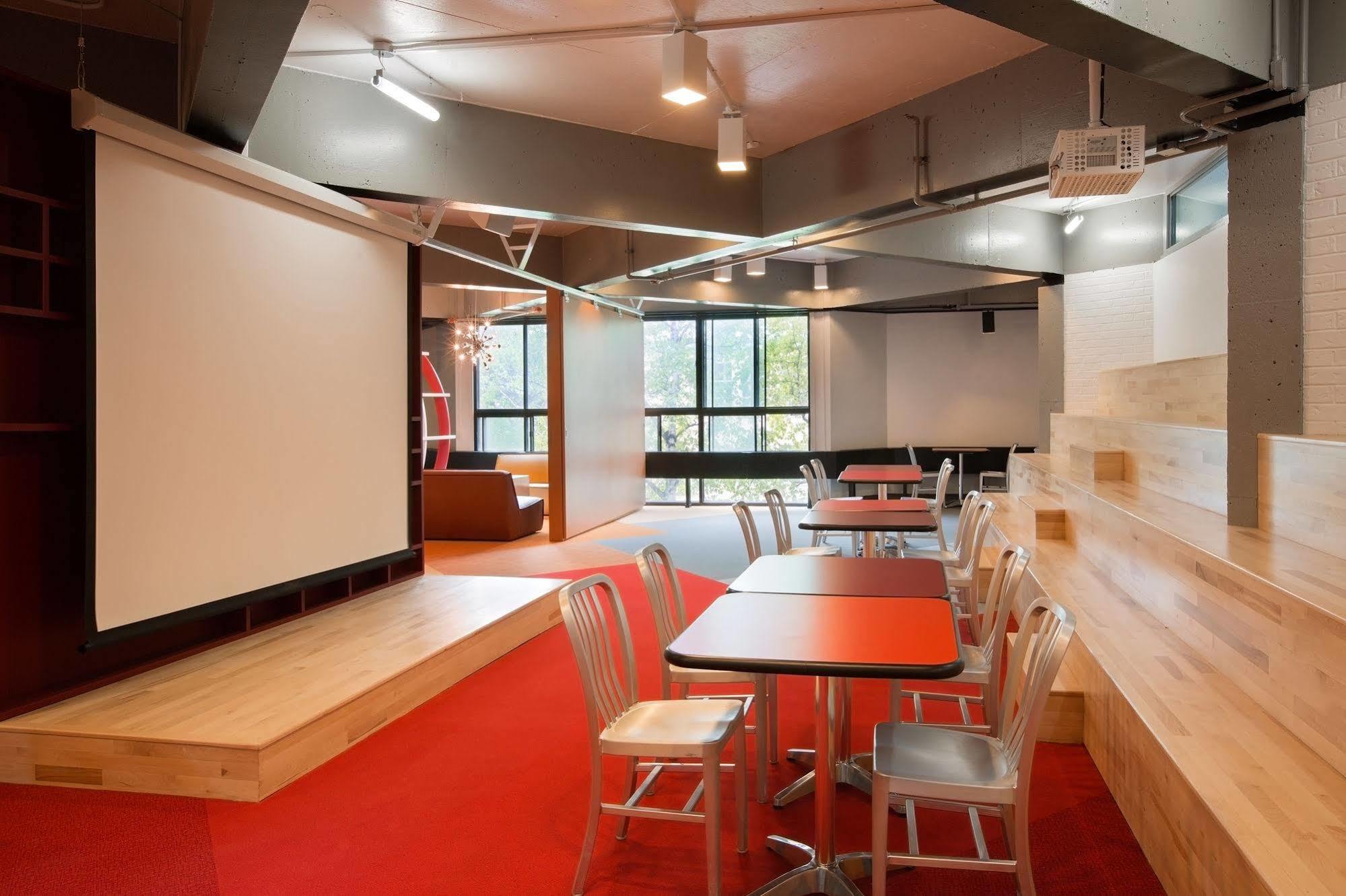 Zum D'ete - Universite De 3* Montreal