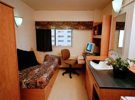 Zum D'ete - Universite De Hotel Montreal