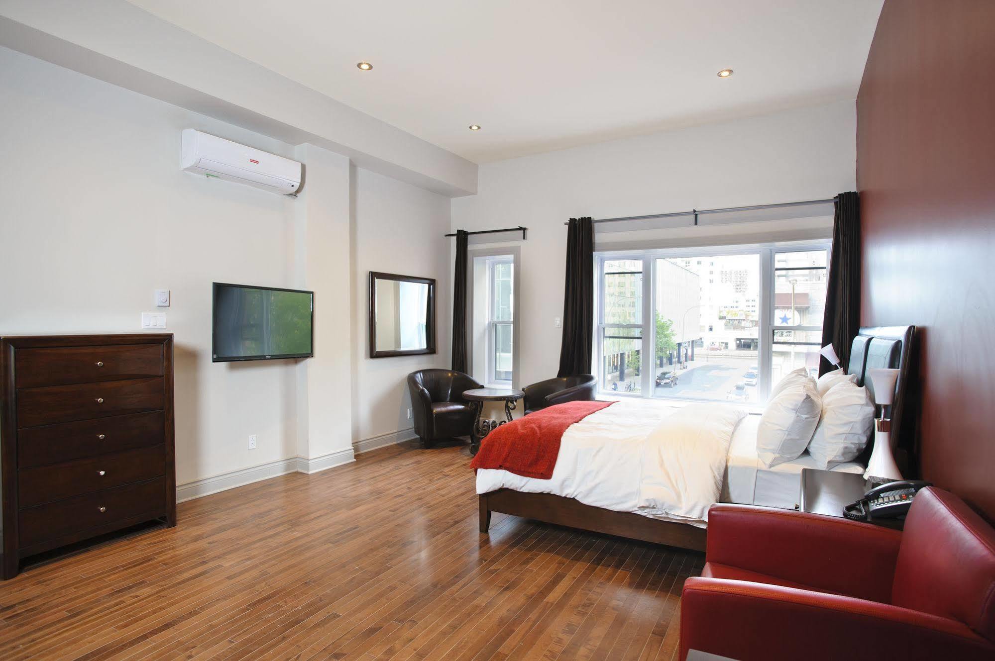 & Carre Saint-louis Inn 3*