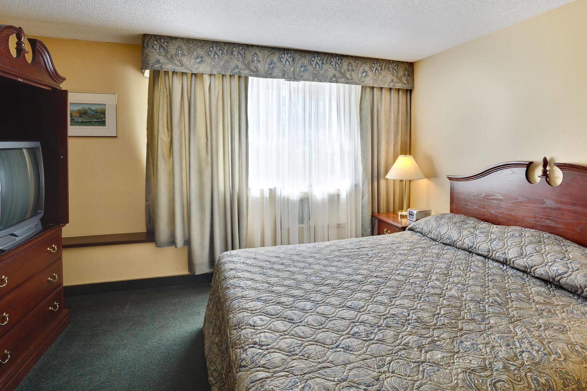 Fairfield By Marriott Downtown 3*