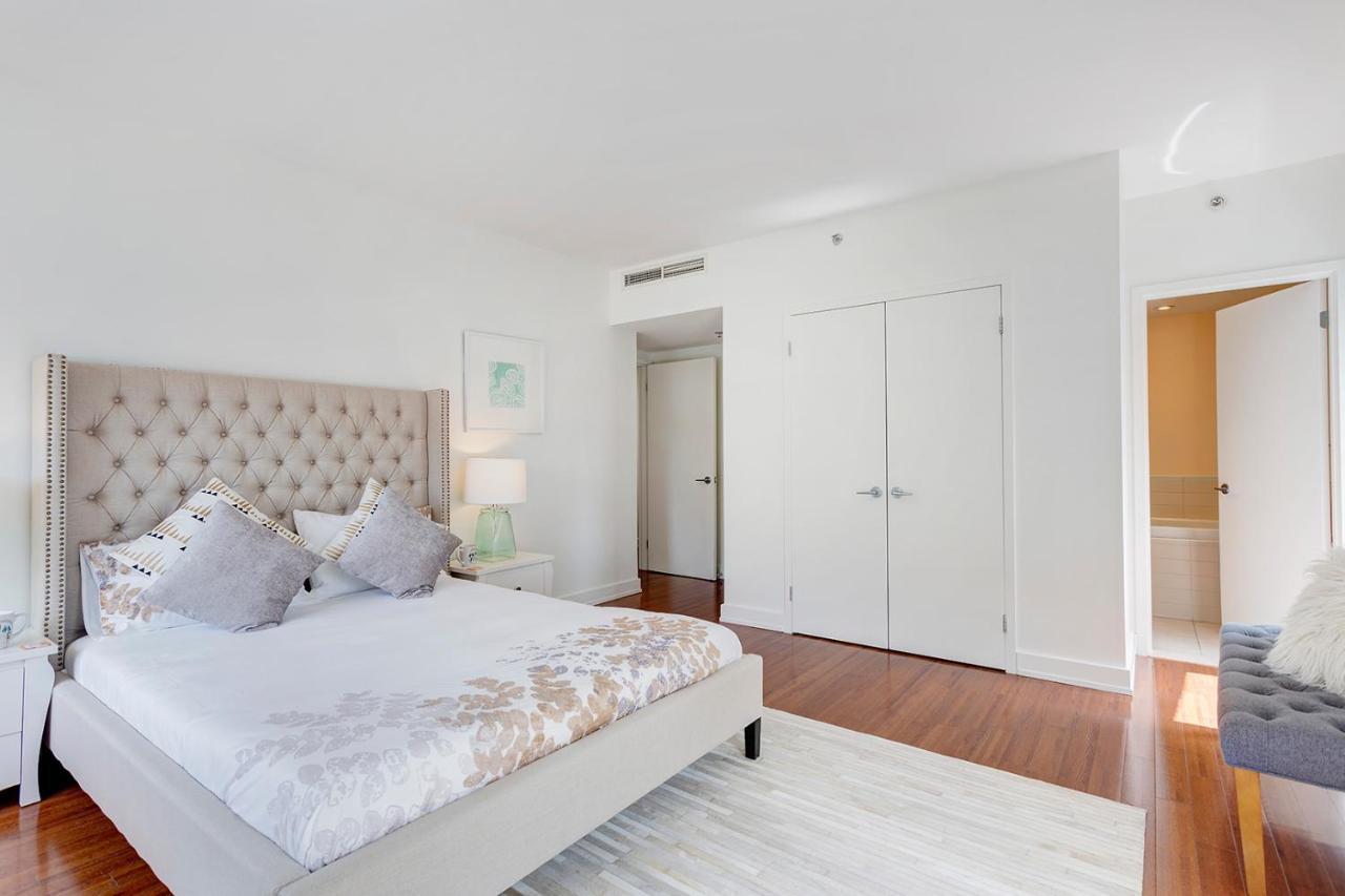 Palais-des-congres Furnished Apartment Montreal