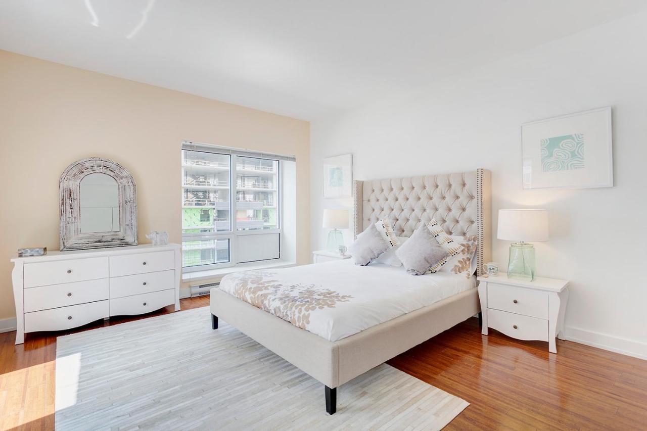 Palais-des-congres Furnished Apartment Montreal