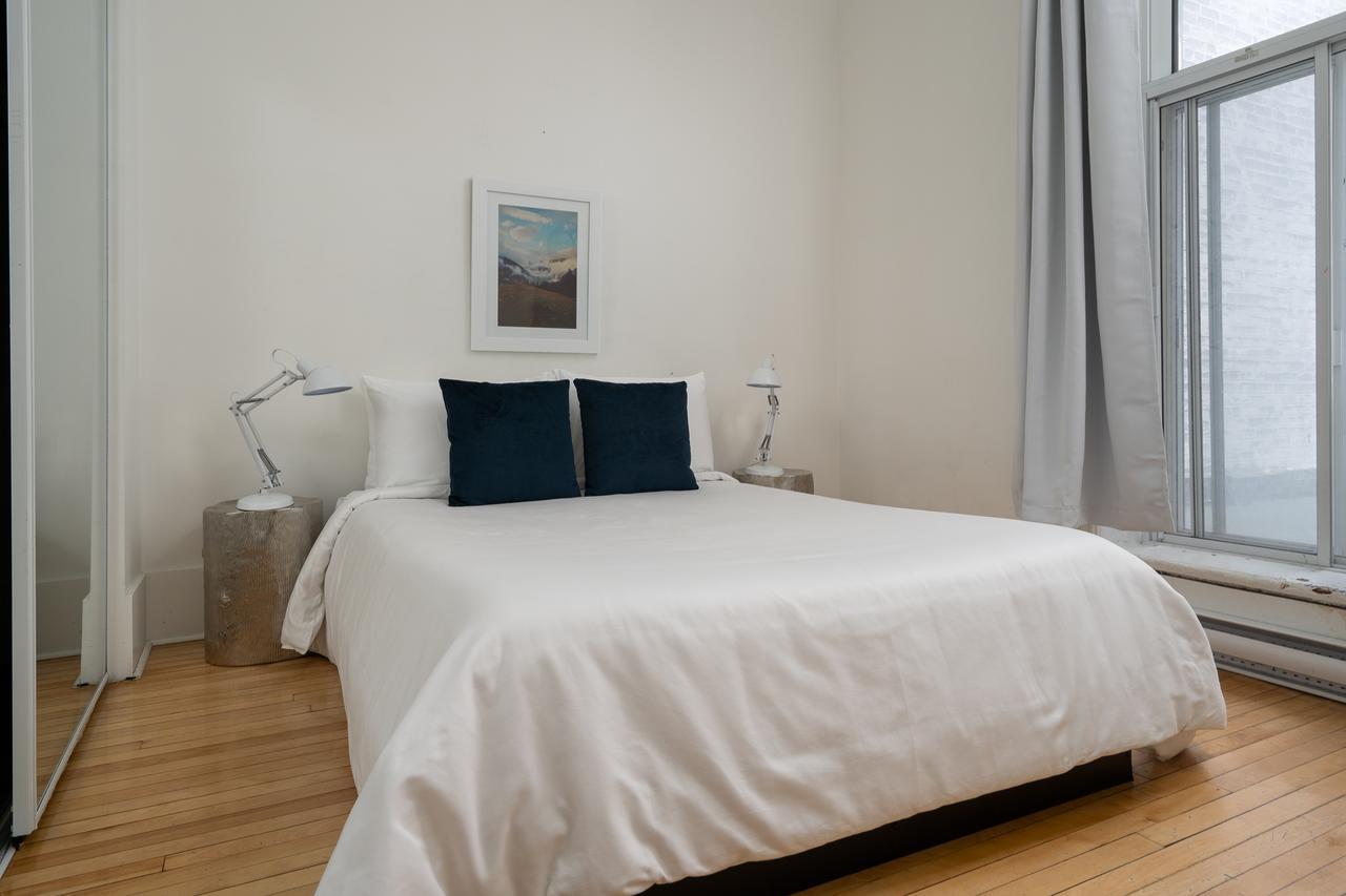 Sonder — White Crest Showers Montreal