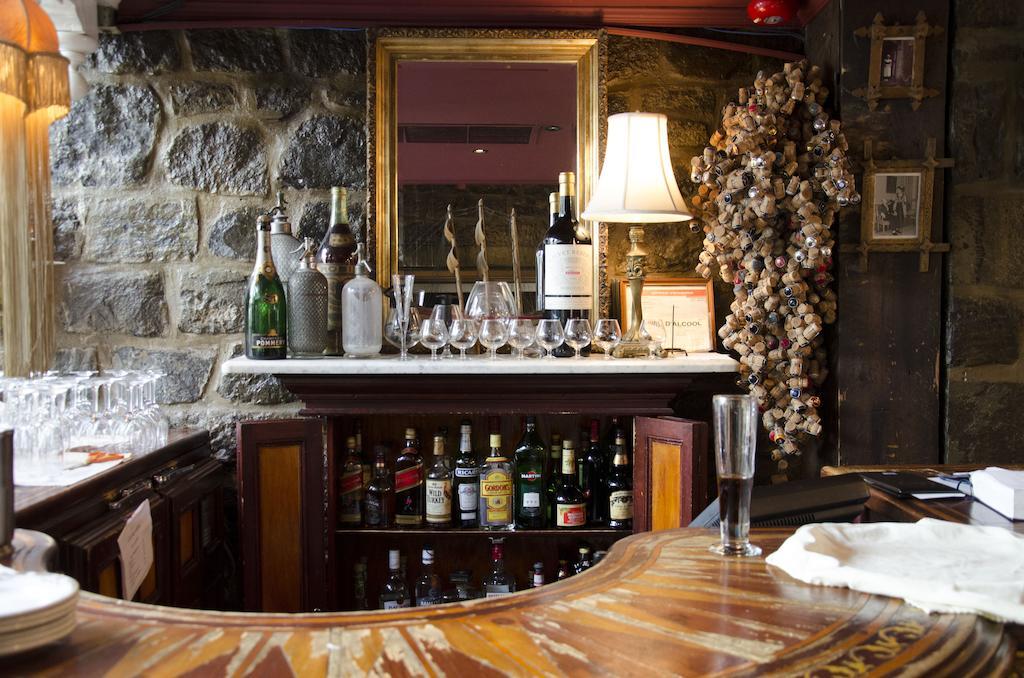 Hotel Pierre Du Calvet 4*