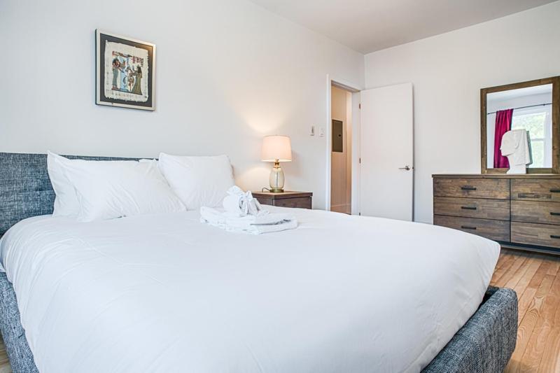 Modern Cote-Des-Neiges Suites By Sonder