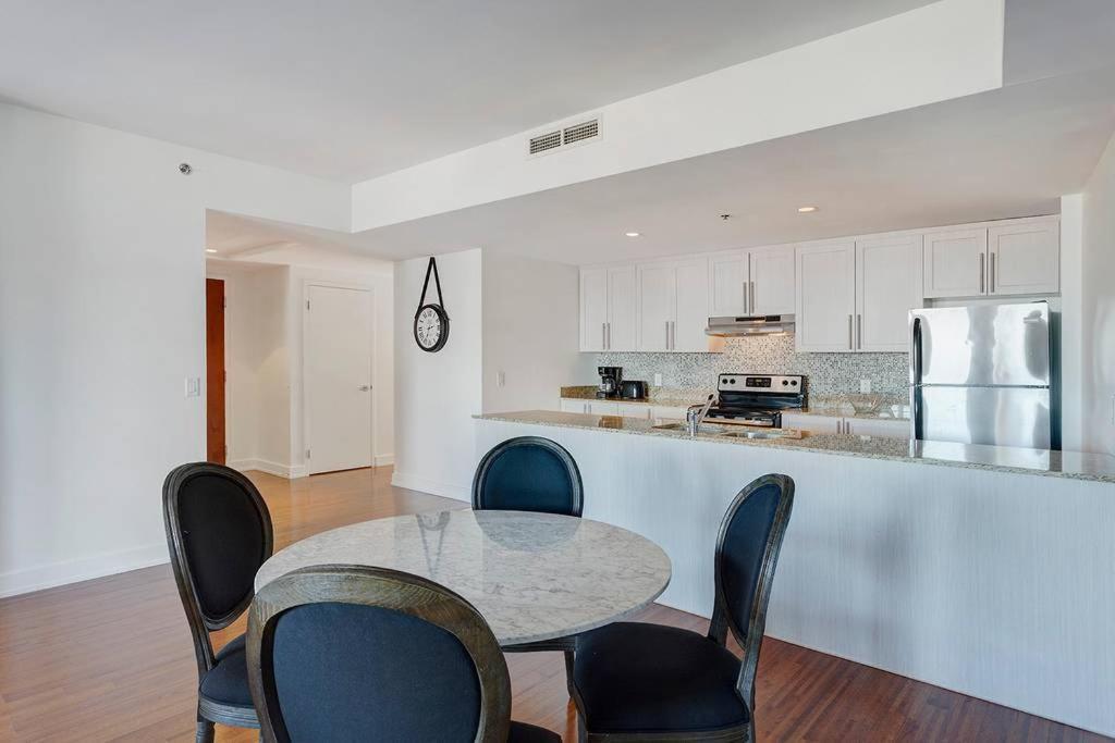Apartment Palais-des-congres Furnished Montreal