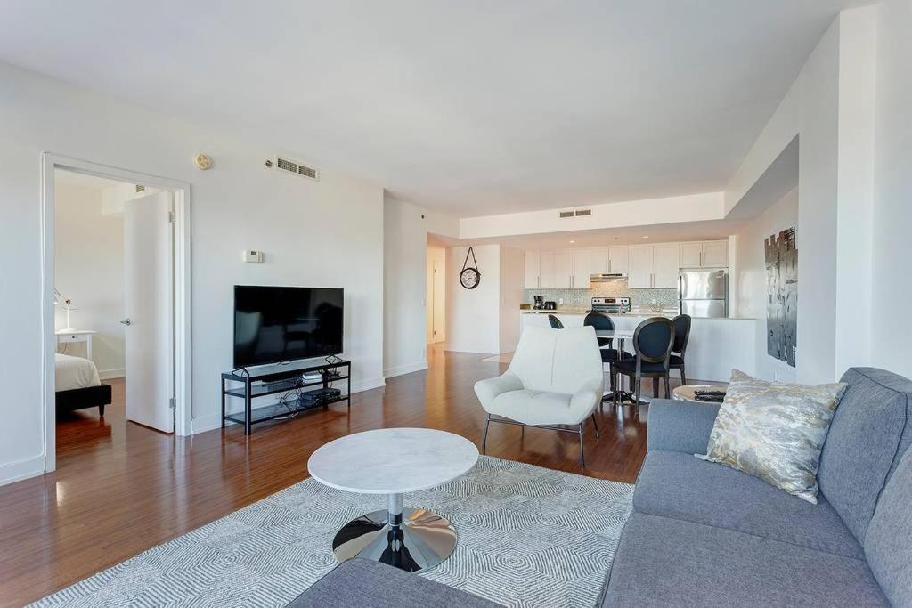 Apartment Palais-des-congres Furnished *