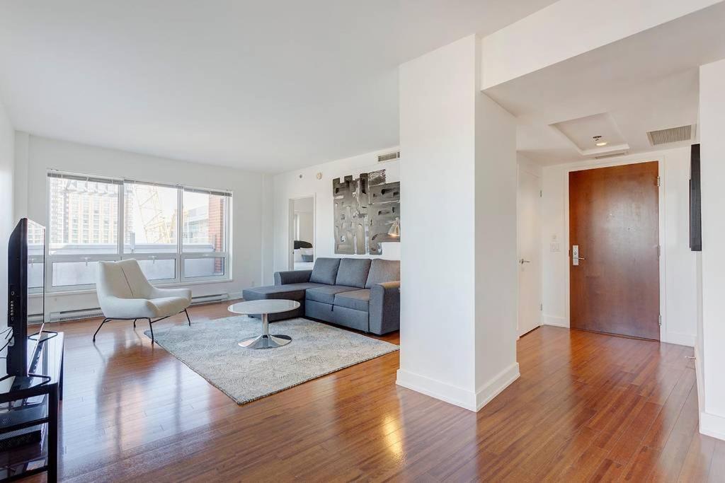 Apartment Palais-des-congres Furnished Montreal
