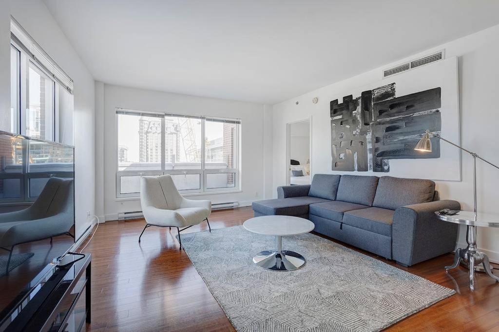 Apartment Palais-des-congres Furnished Montreal