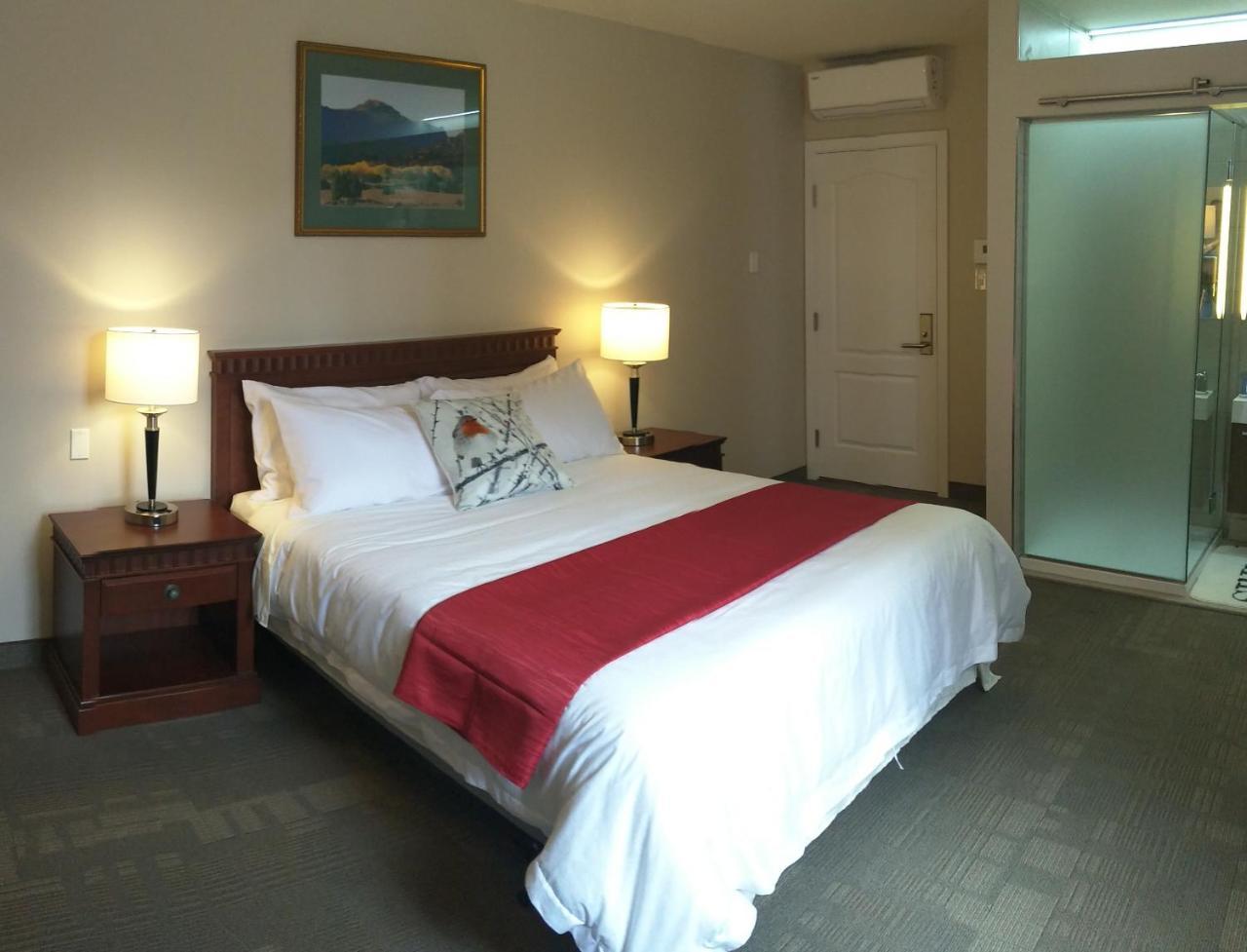 Le Deville Hotel Montreal