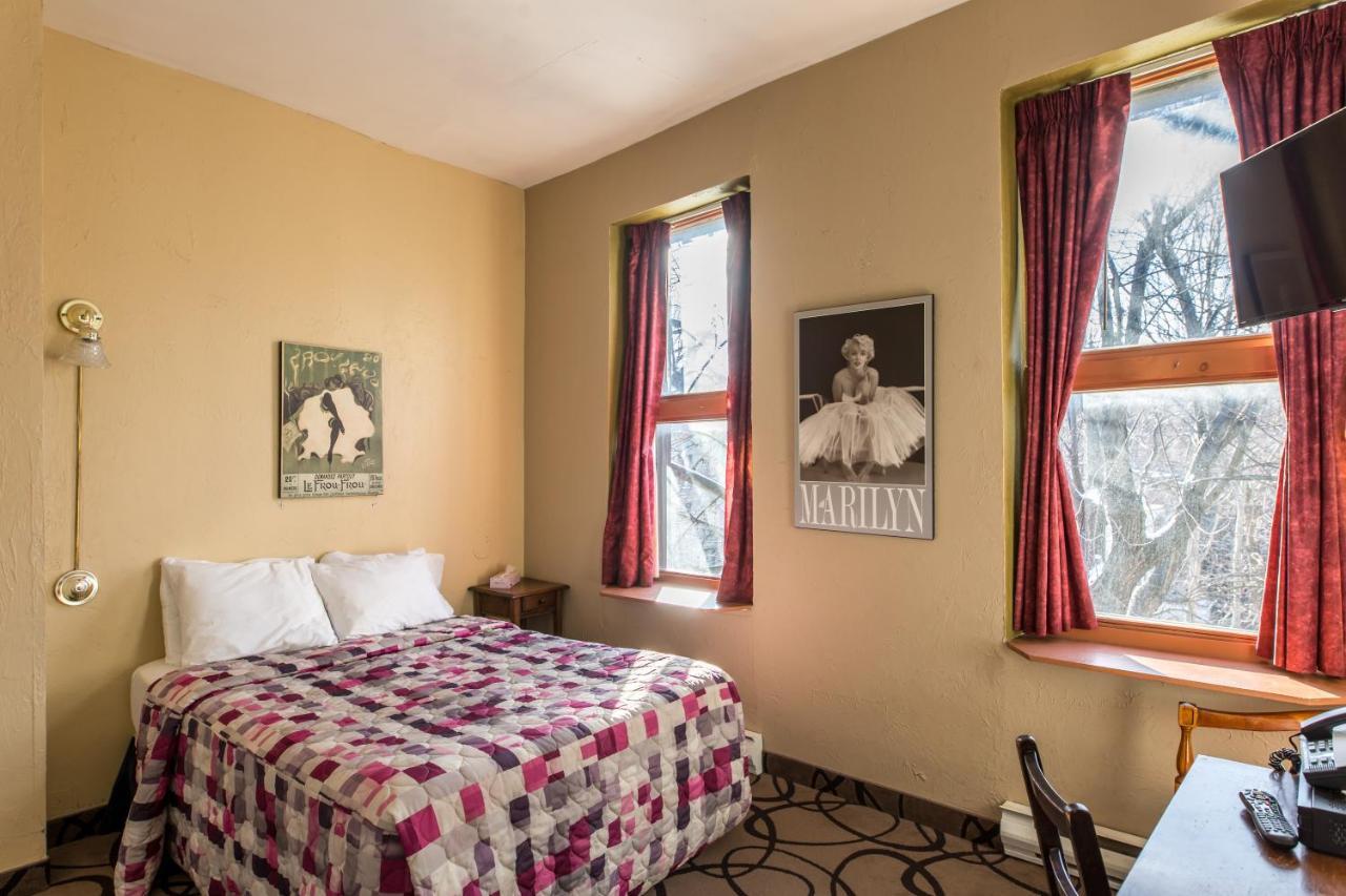 Champ De Mars Hotel 2*