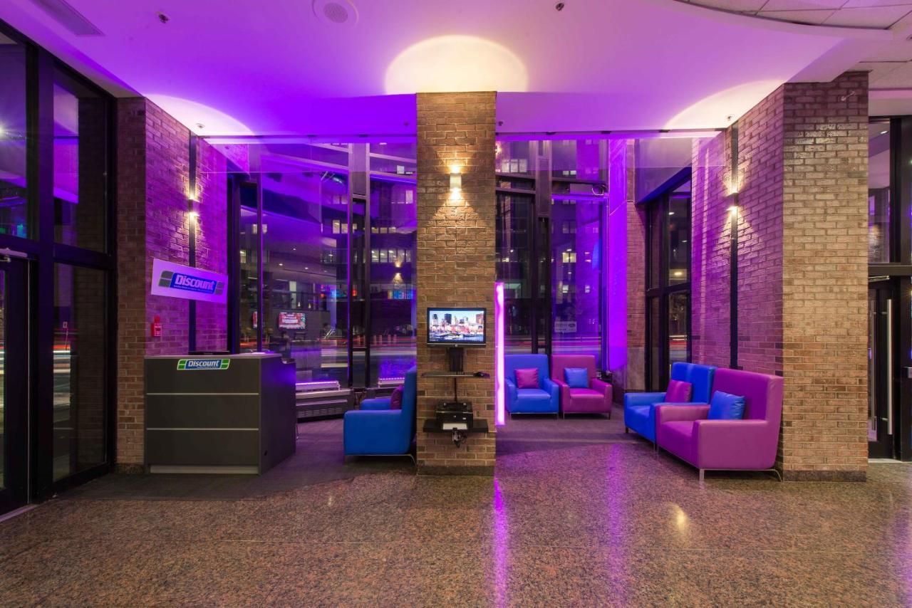 Travelodge By Wyndham Centre Hotel