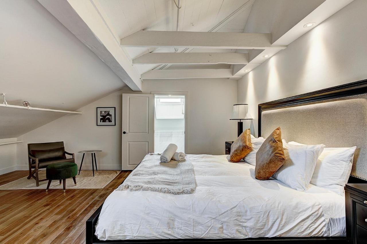 Saint Sulpice Lofts By Bakan - Old Montreal