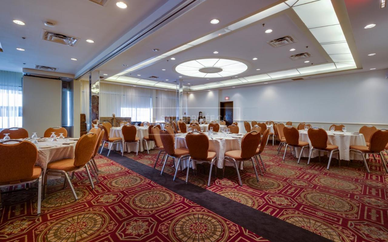 Universel Hotel 4*
