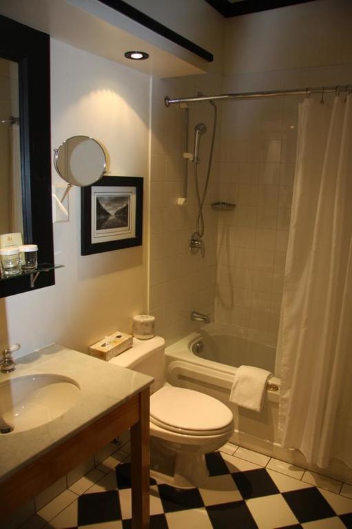 Lhotel Hotel Montreal