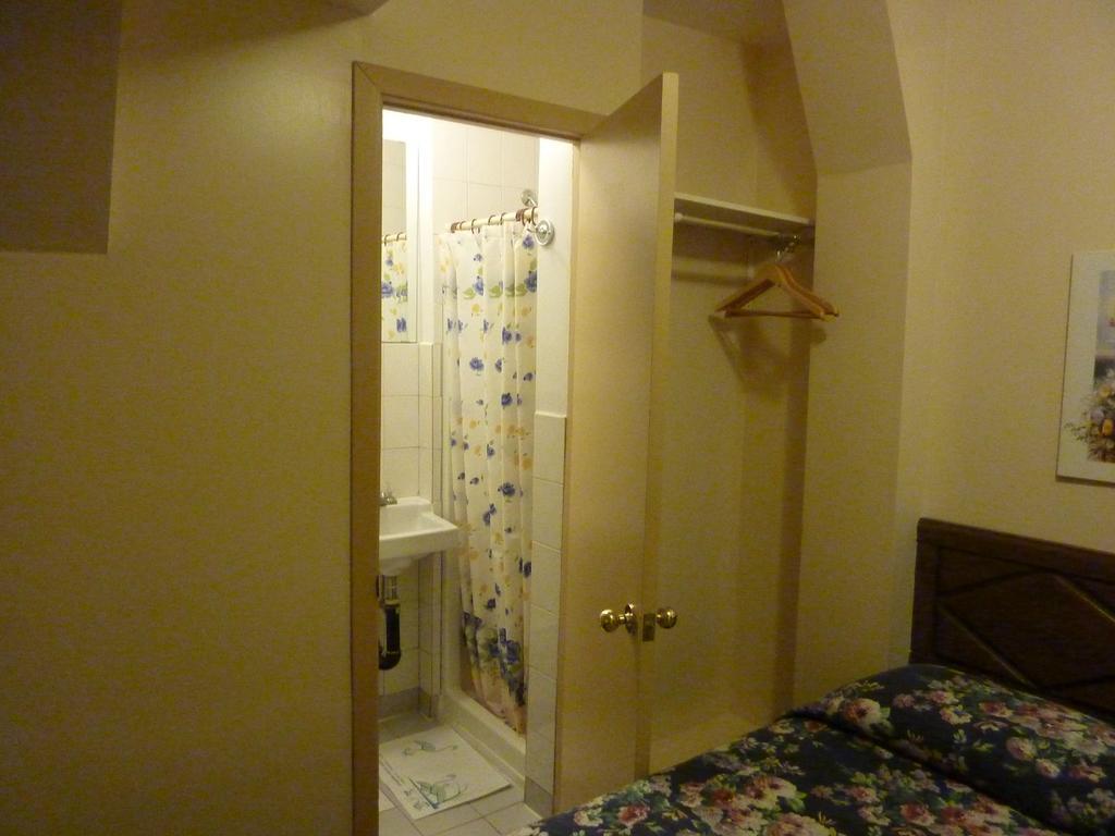 Hotel Viger Montreal