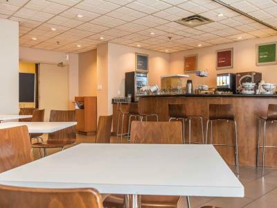 Comfort Downtown Hotel