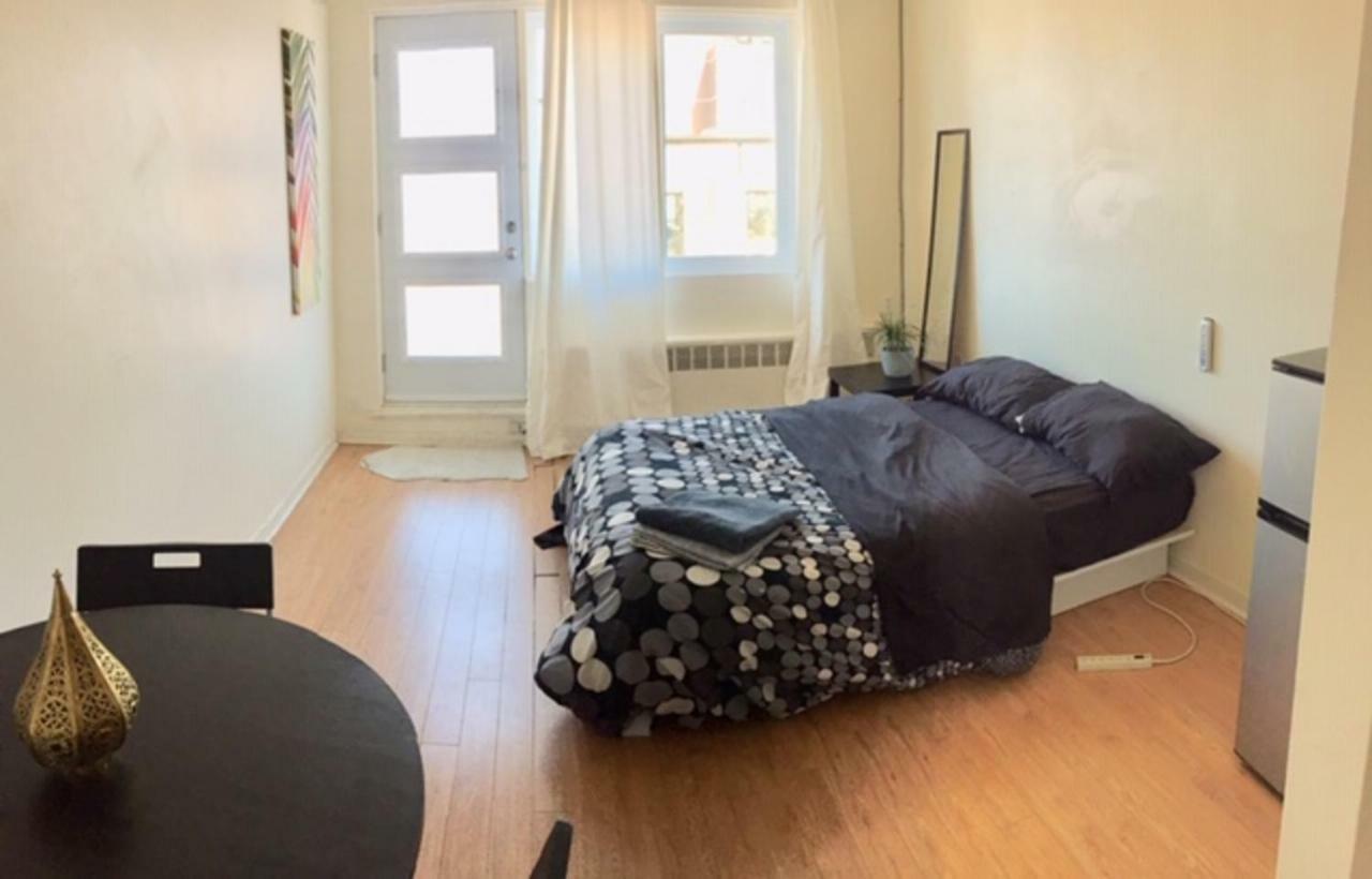 Hutchison - Studio Downtown Apartment