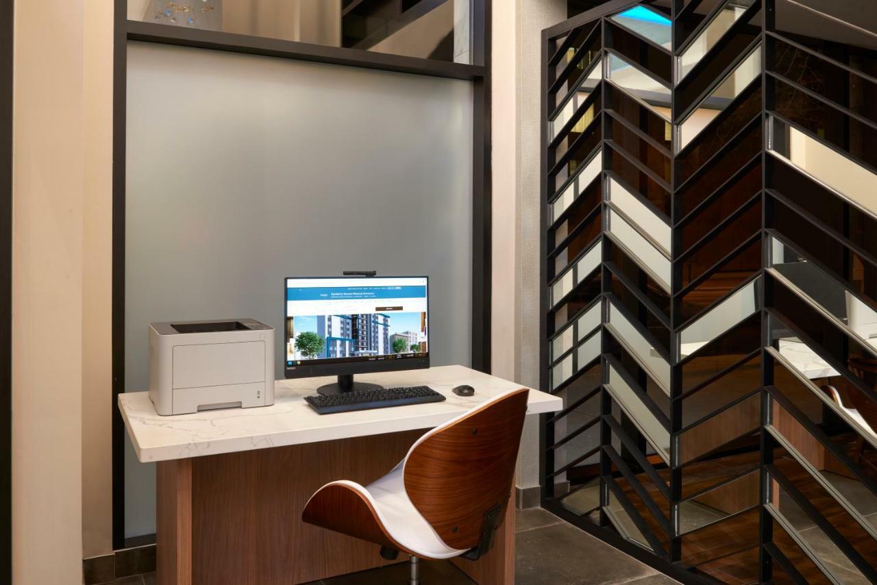Fairfield By Marriott Downtown 3* Montreal