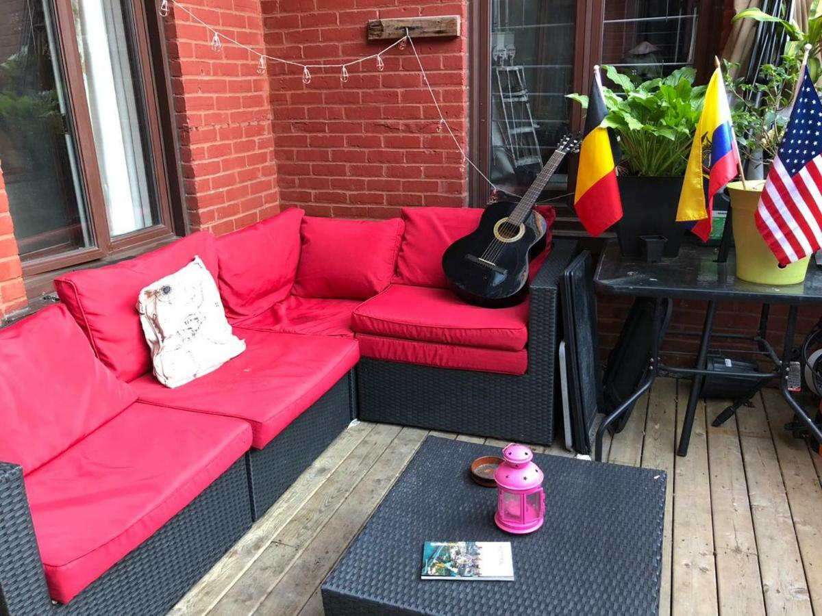 Pied-a-terre Mont-royal Hostel