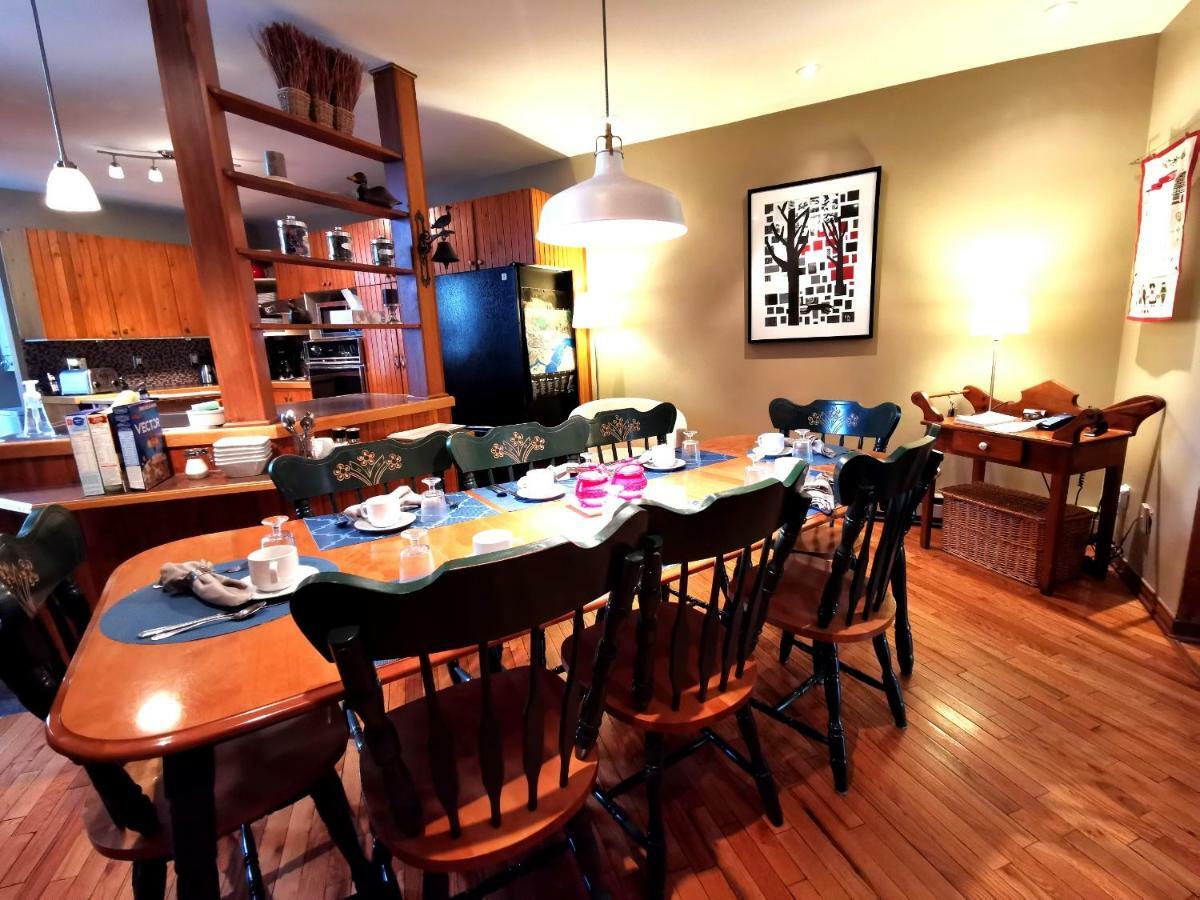 Accueil Chez Francois 4* Montreal