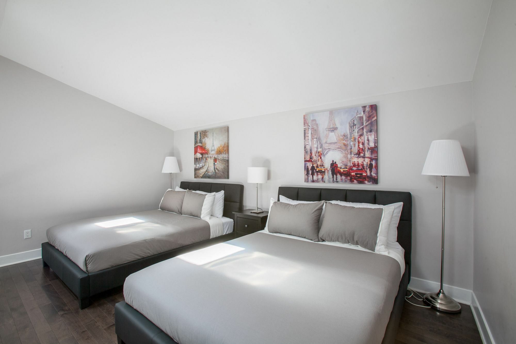 Lmvr - The Sherbrooke Apartment Montreal