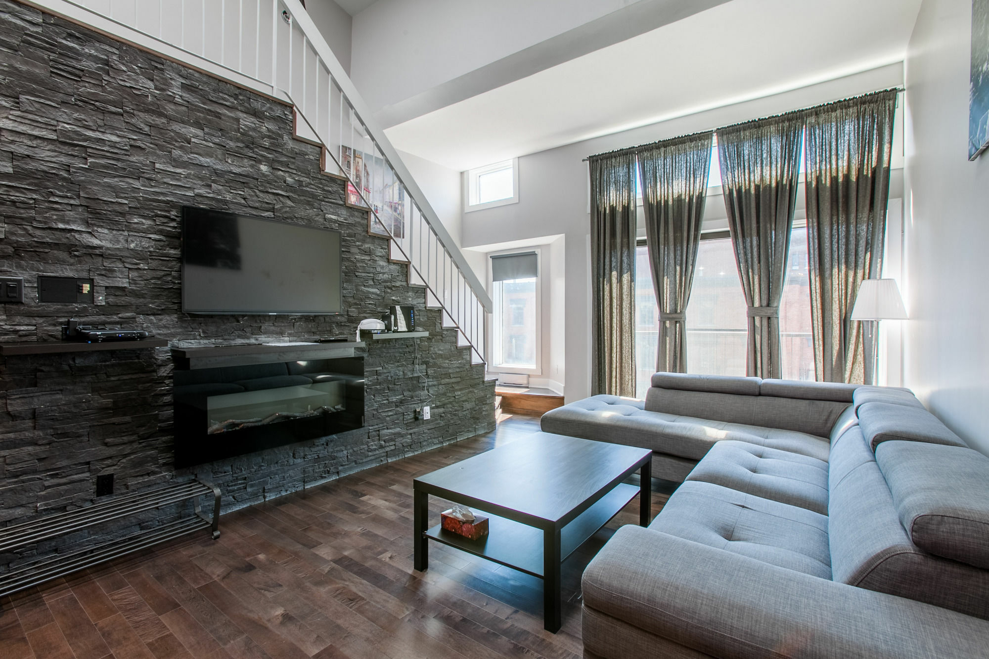 Lmvr - The Sherbrooke Apartment *