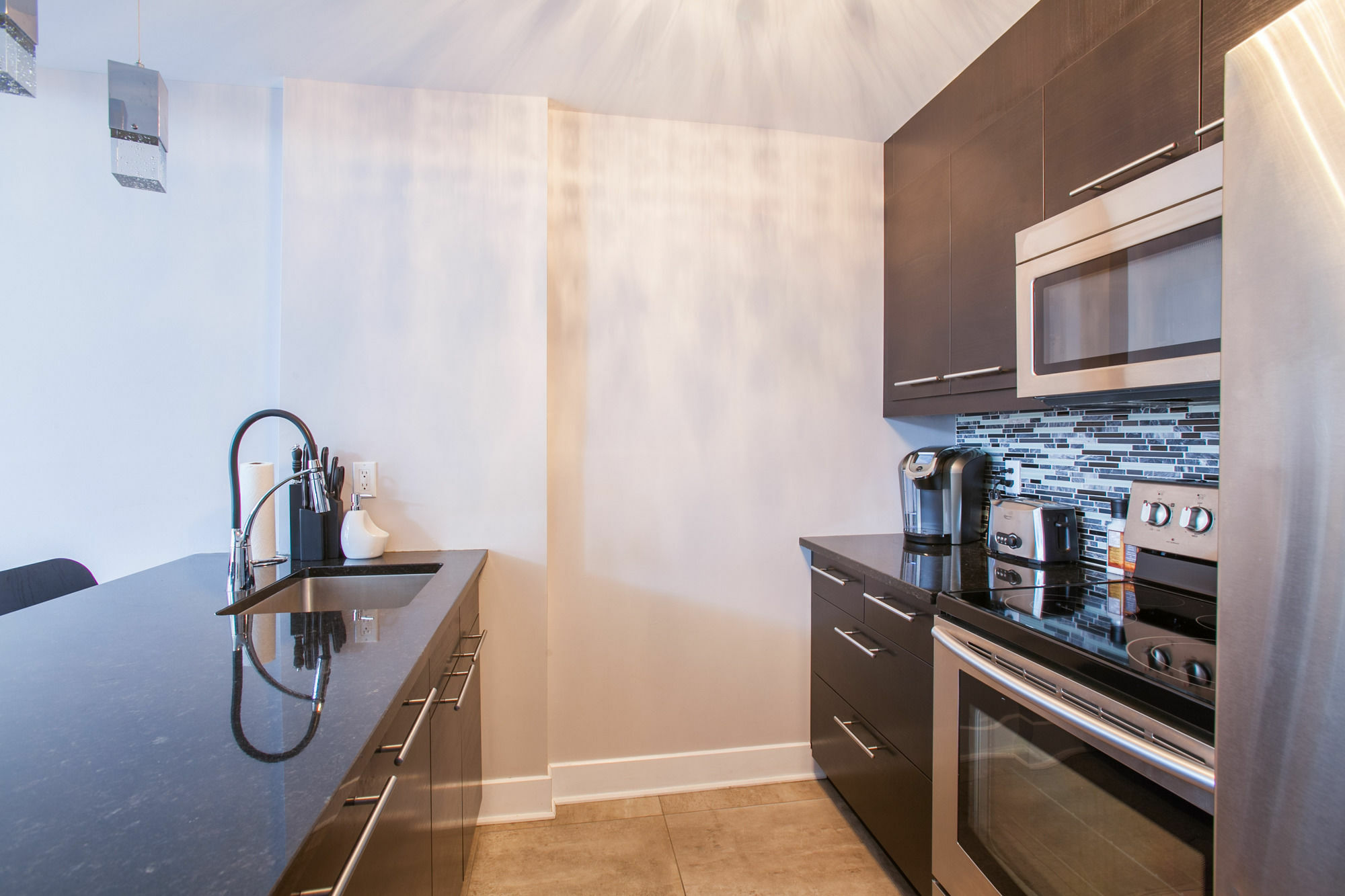Lmvr - The Sherbrooke Apartment *