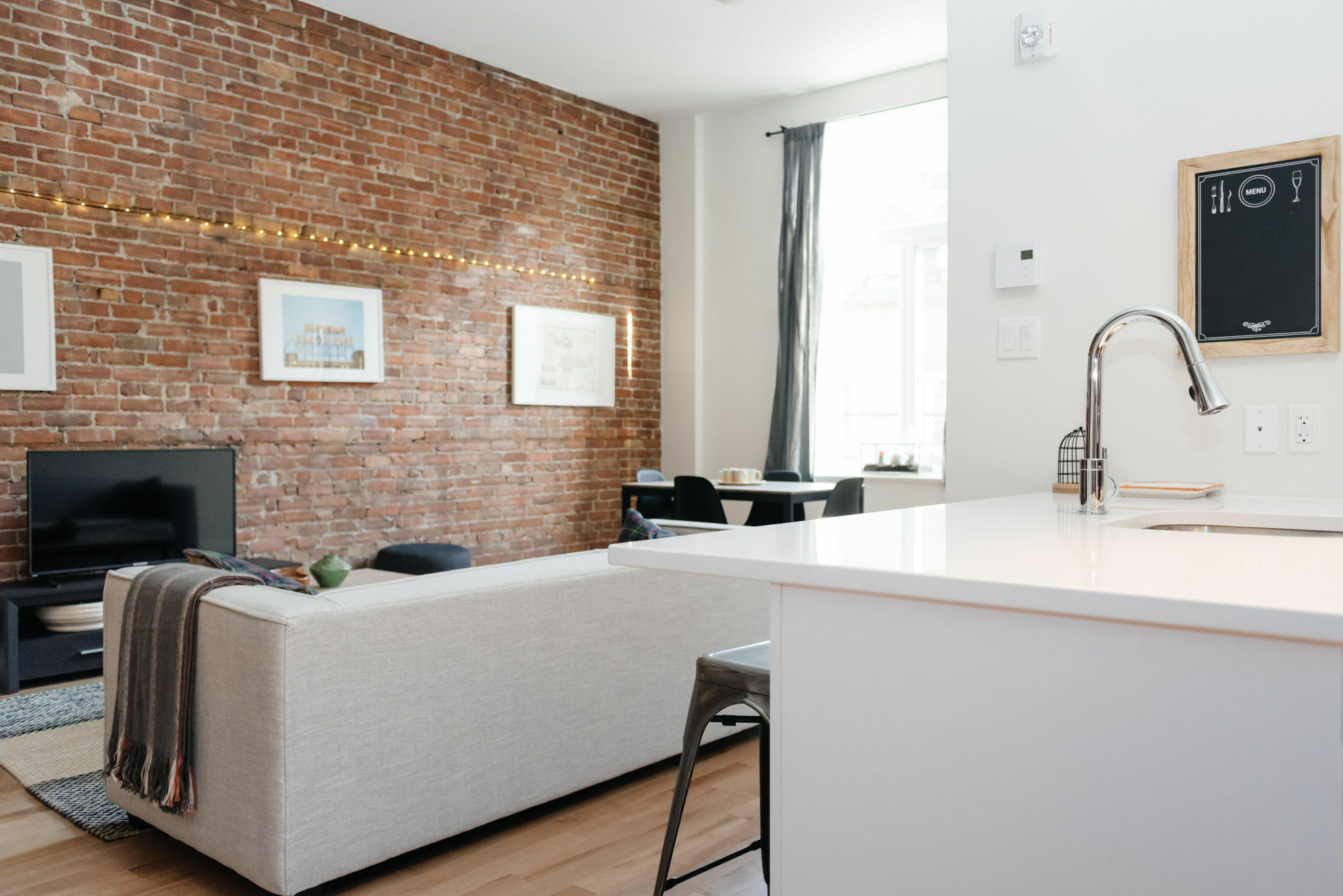 Lovely 2br In The Village By Sonder Montreal