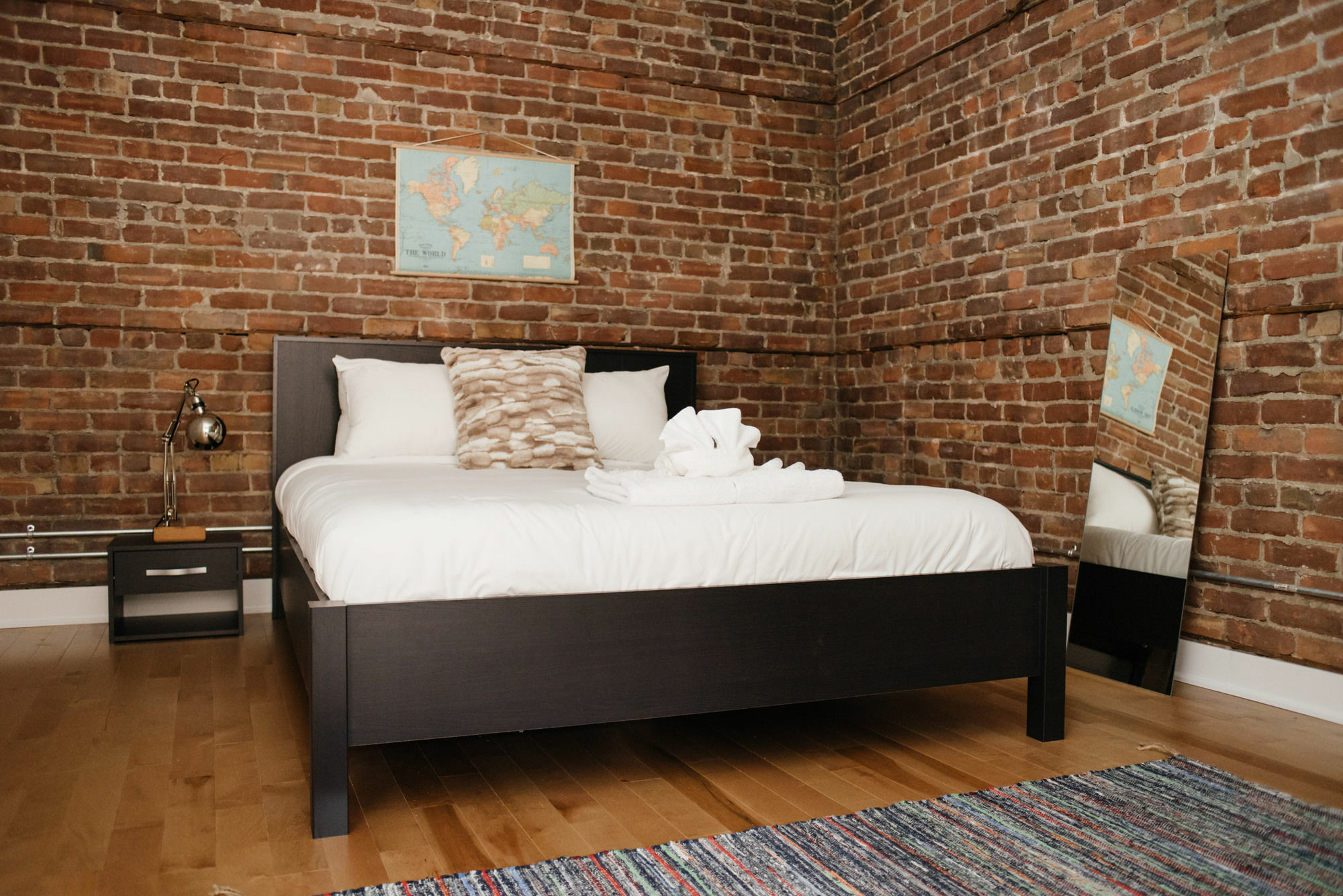 Apartment Lovely 2br In The Village By Sonder Montreal