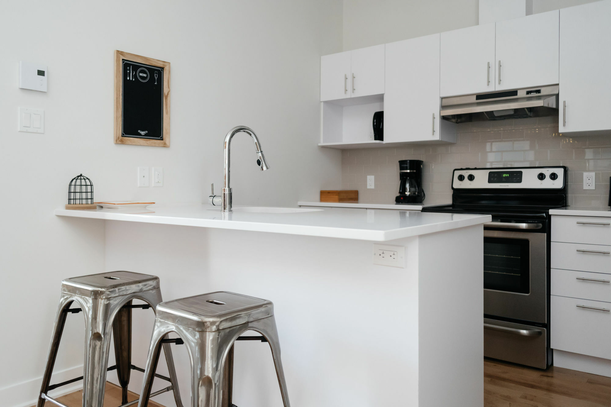 Apartment Lovely 2br In The Village By Sonder Montreal