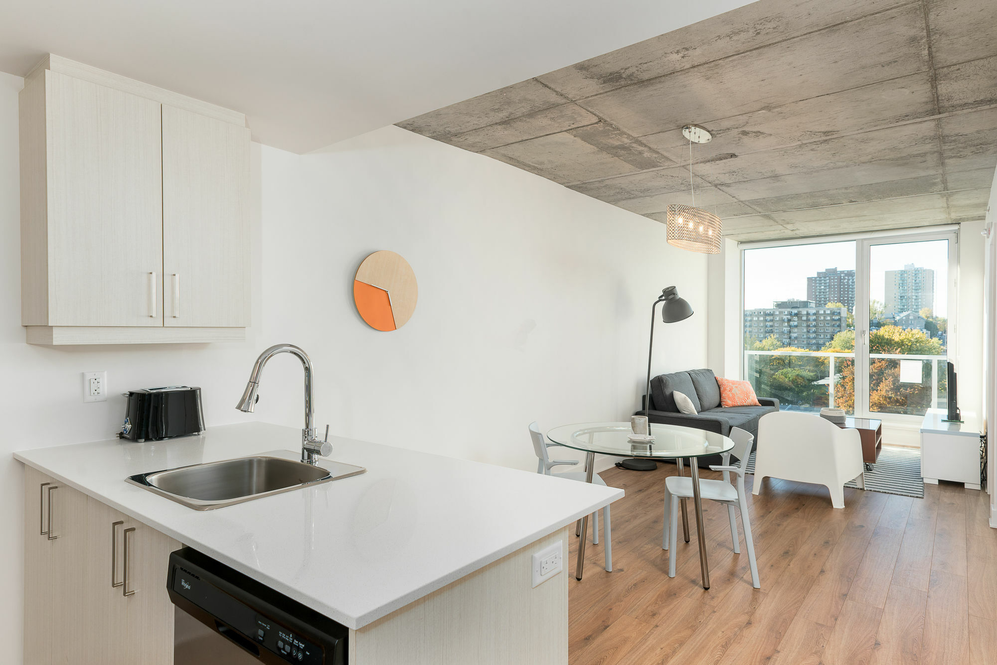 Apartment Posh 1br In Festival Quarter By Sonder Montreal