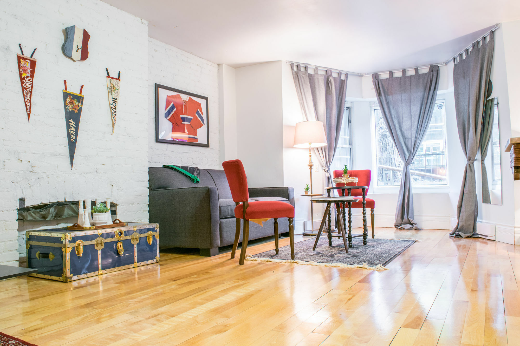 Apartment Artsy In Milton Park By Sonder *