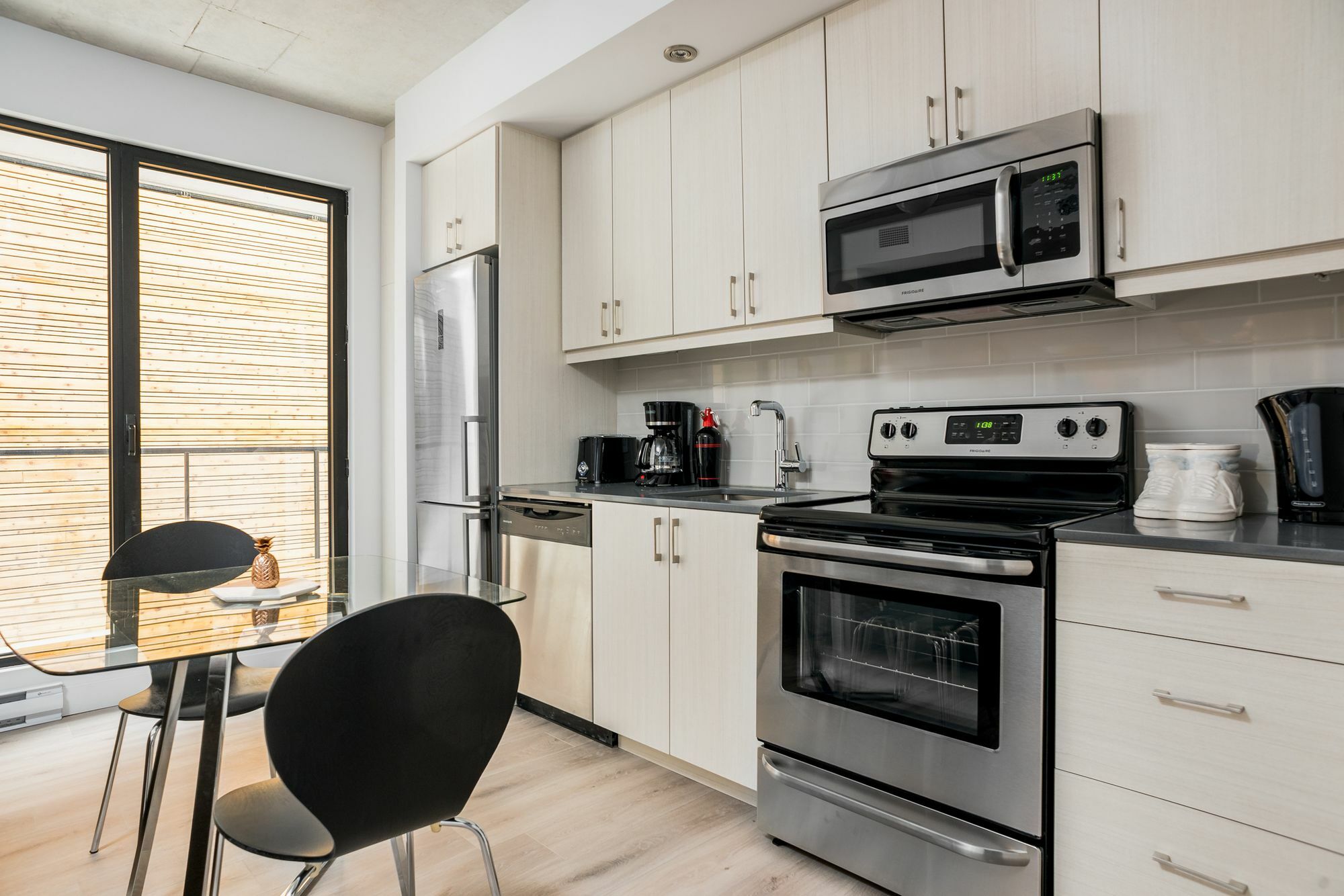 Posh In Old By Sonder Apartment Montreal
