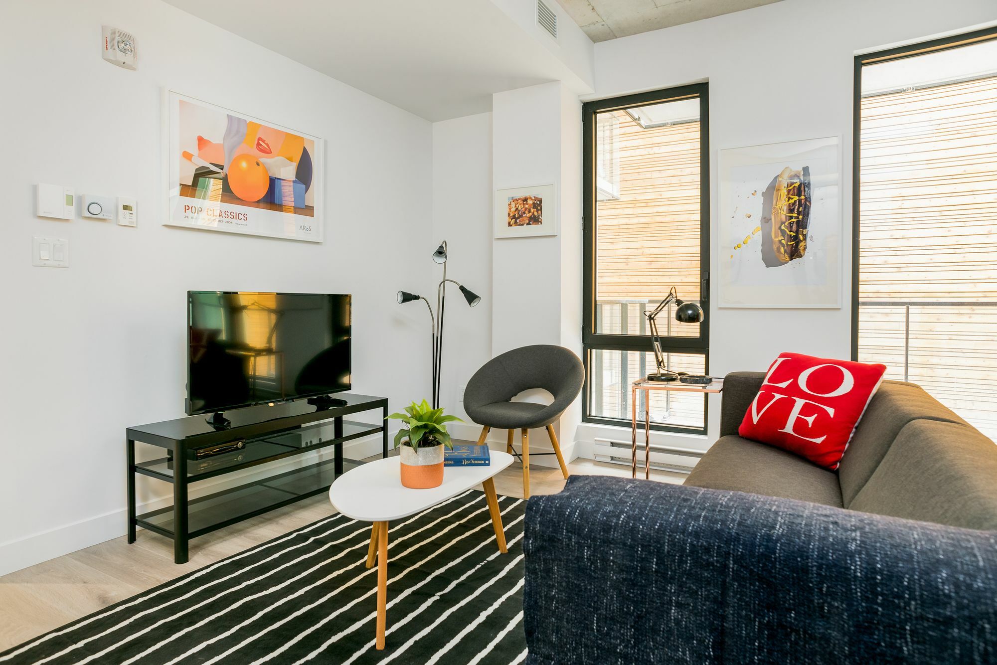 Posh In Old By Sonder Apartment