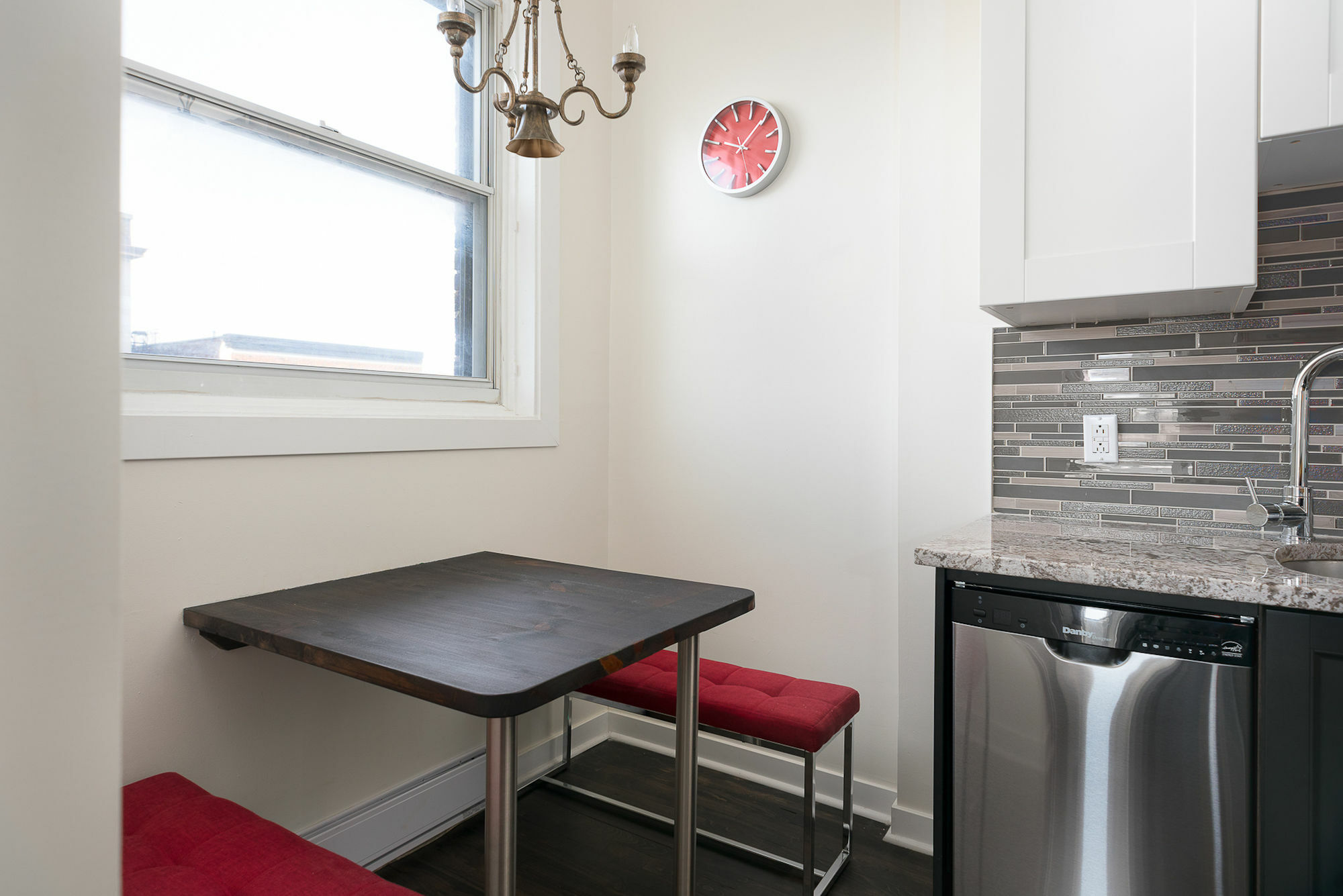 Architectural 2br In Mile End By Sonder * Montreal