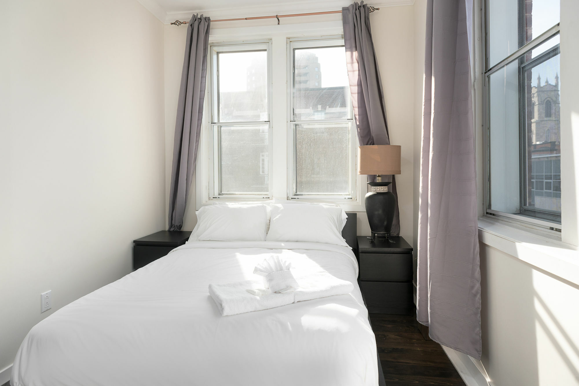 Apartment Architectural 2br In Mile End By Sonder