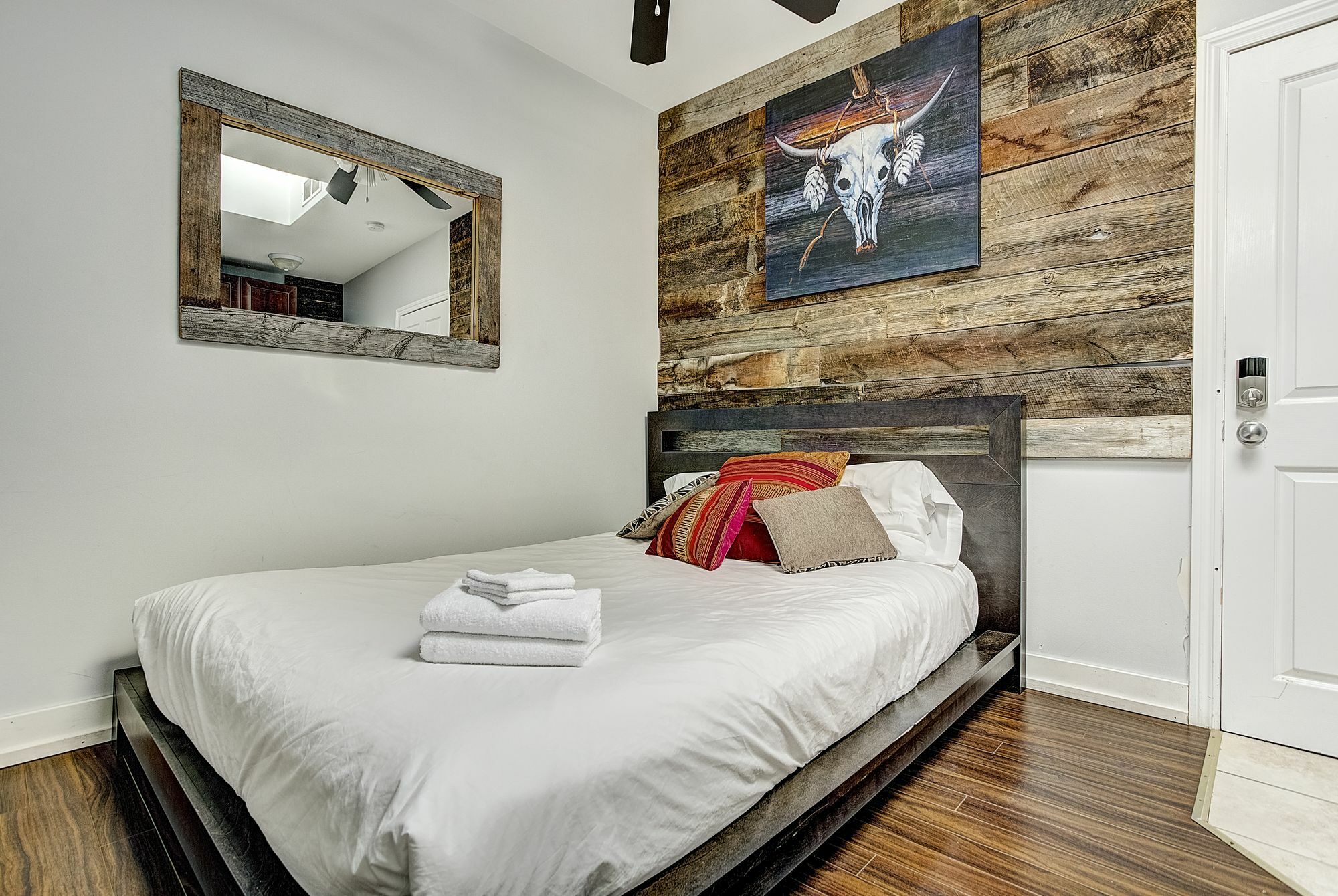 Hotel Destination Griffintown Montreal