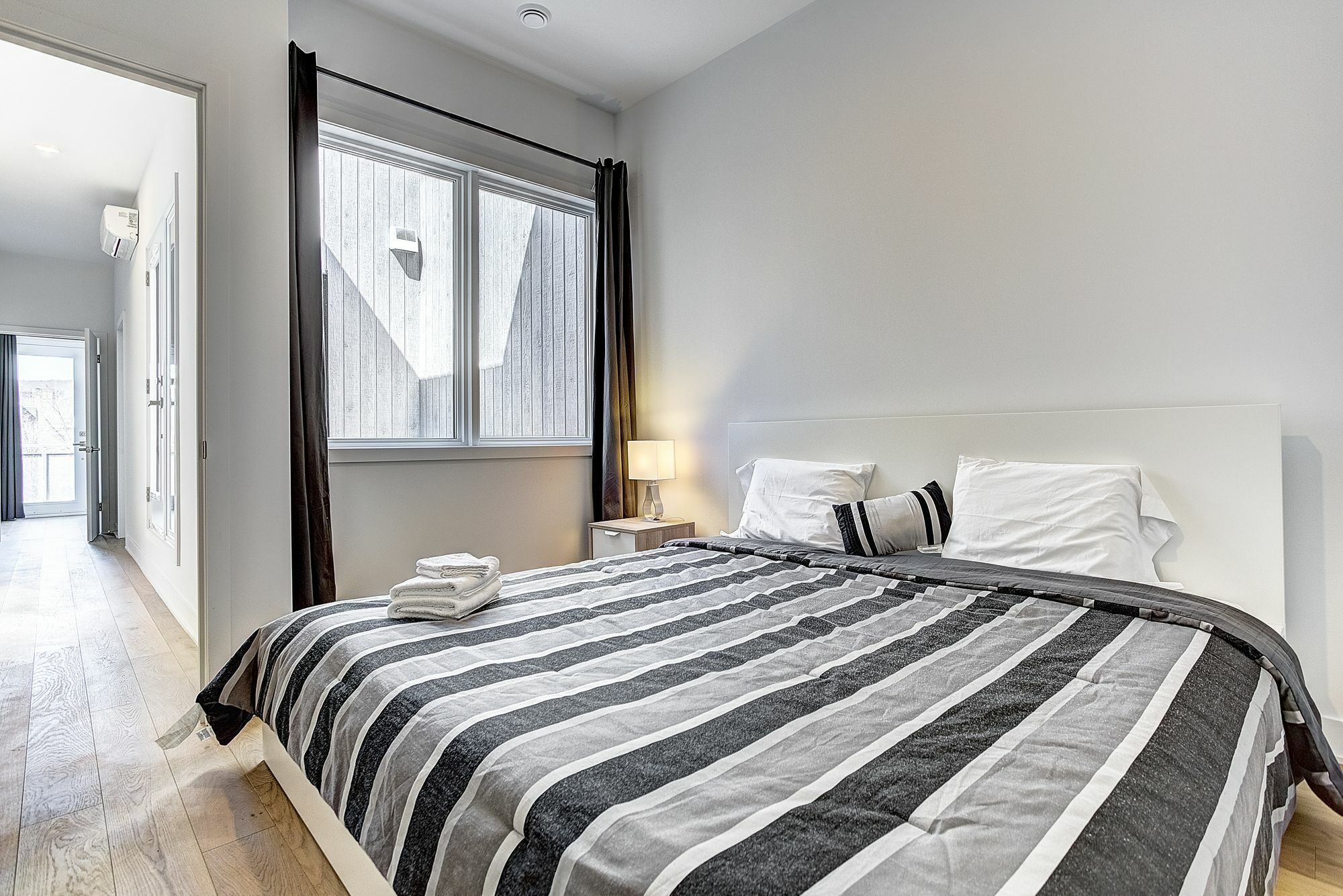 Destination Little Burgundy Dt Mtl Apartment